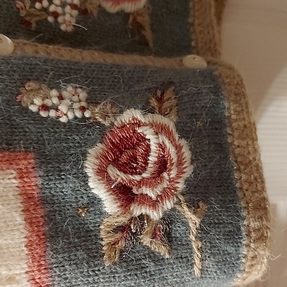 Vintage Koret Cardigan with Embroidery and Beading Detail Croch… - Picture 5 of 7